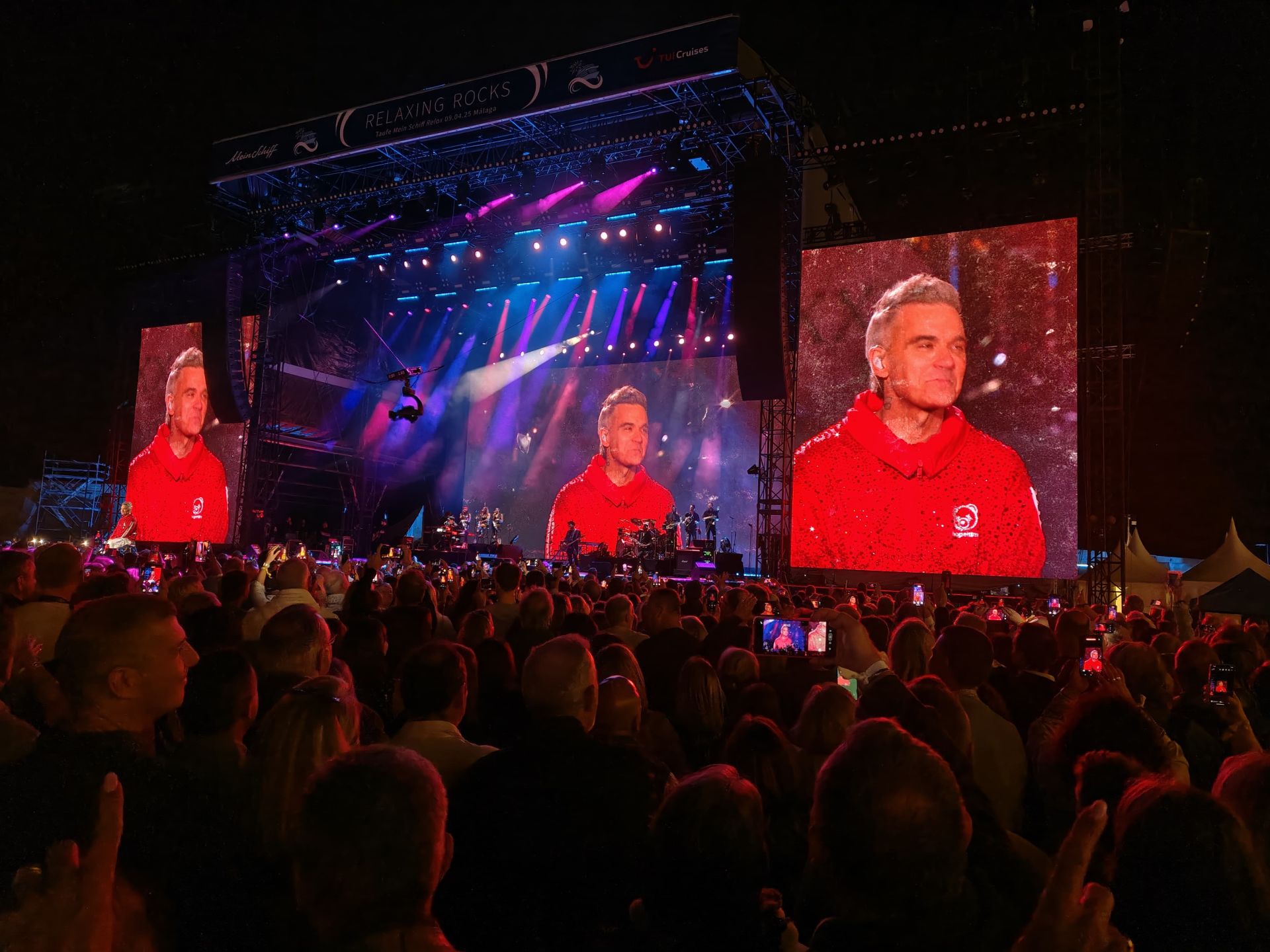 El concierto exclusivo de Robbie Williams en Málaga, en imágenes