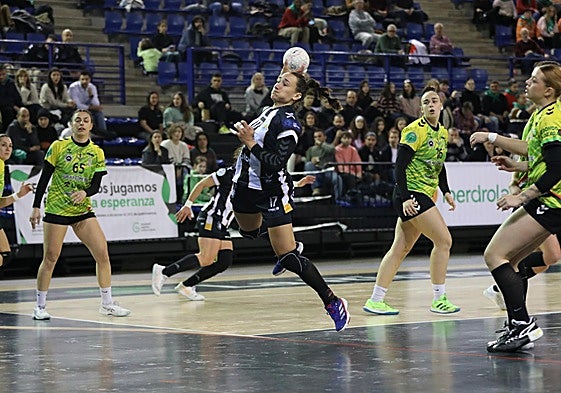 Roca cumplirá su octava temporada en el Costa del Sol