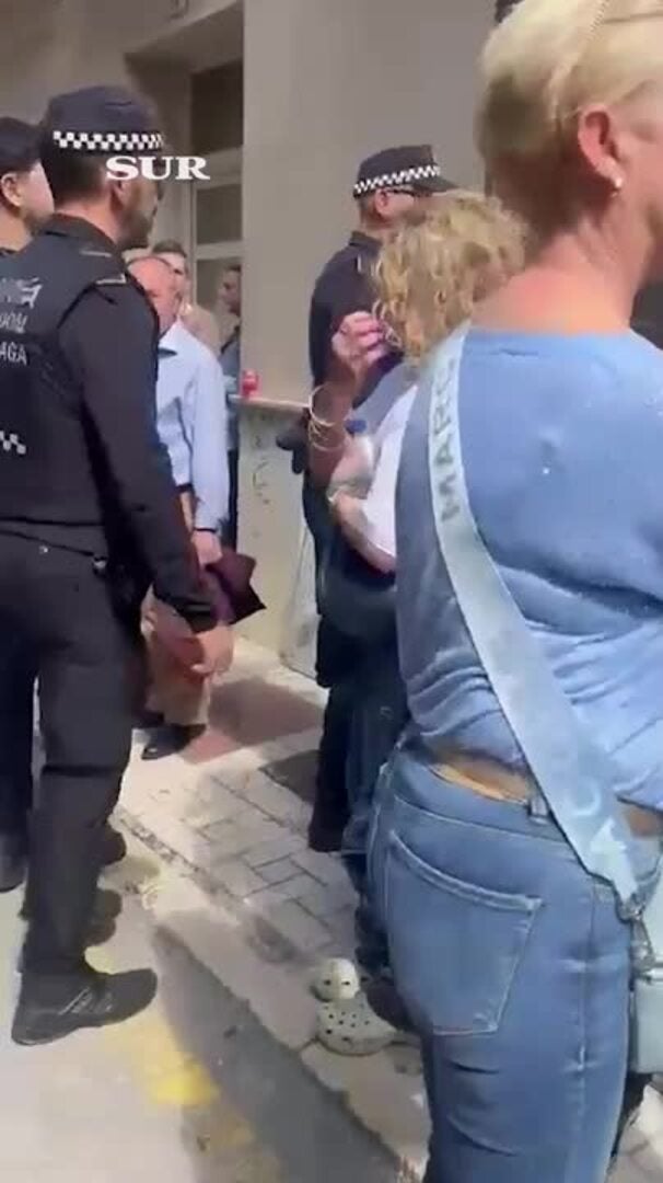 Detenido por verter agua al Cristo de la Crucifixión