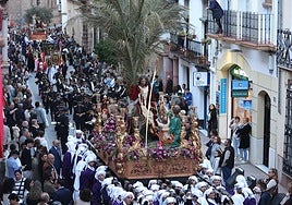El Señor a su Entrada en Jerusalén y el Señor Orando en el Huerto, subiendo por calle Lucena