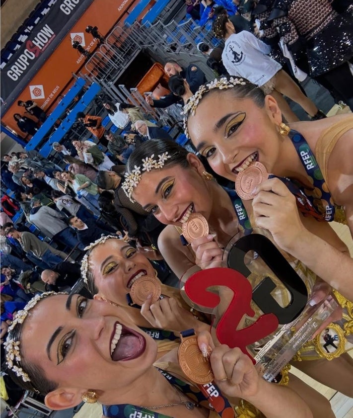 Imagen secundaria 2 - Un novedoso cuarteto malagueño se abre paso en la élite internacional del patinaje