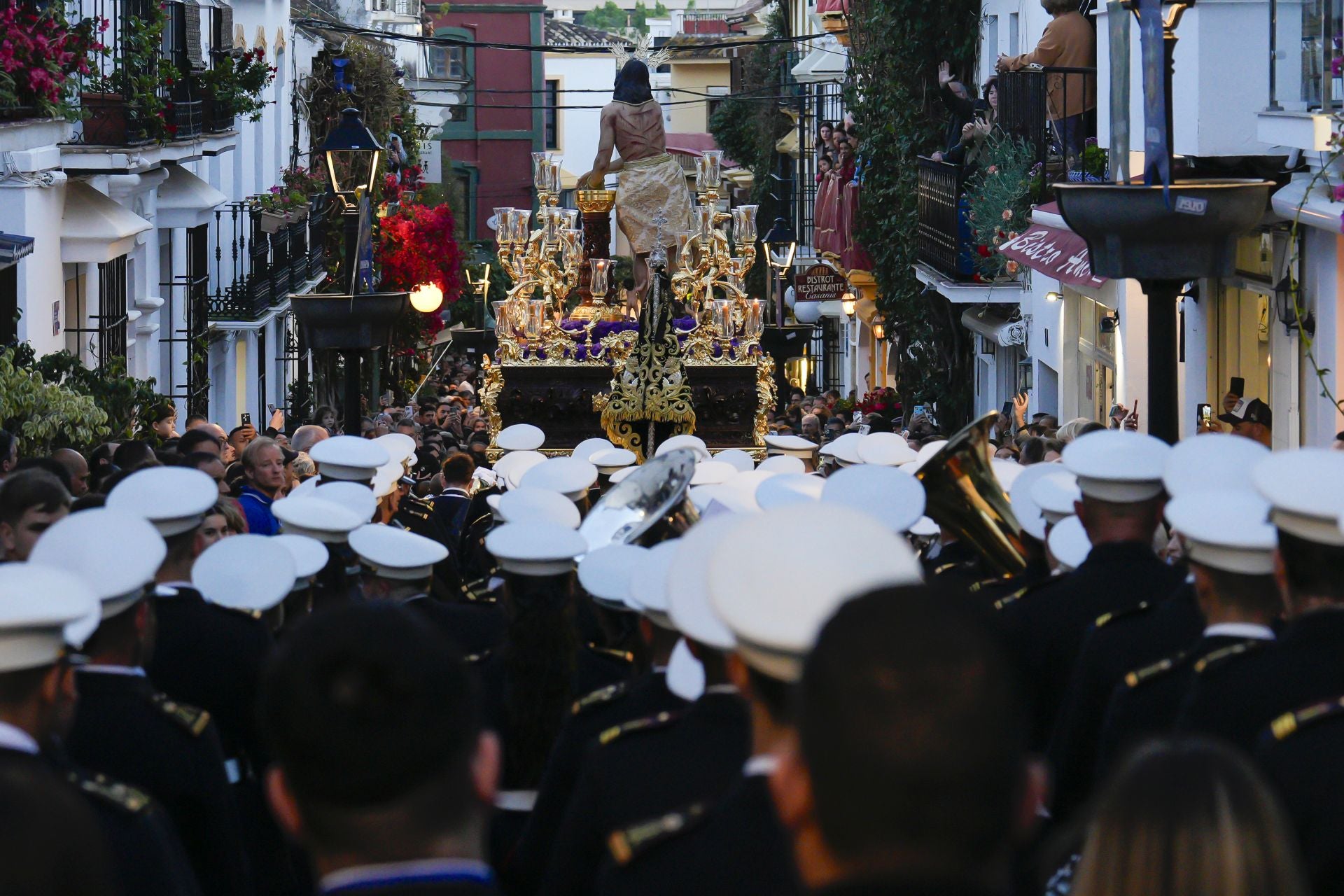 La procesión de La Columna de Marbella, en imágenes
