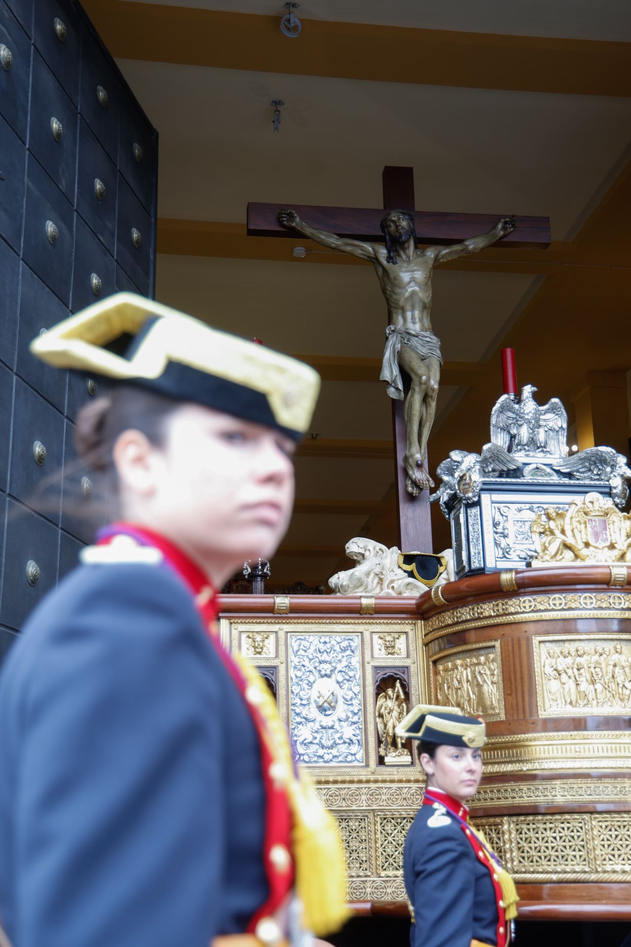 Misa de campaña de la Guardia Civil ante el Santísimo Cristo de la Expiración.