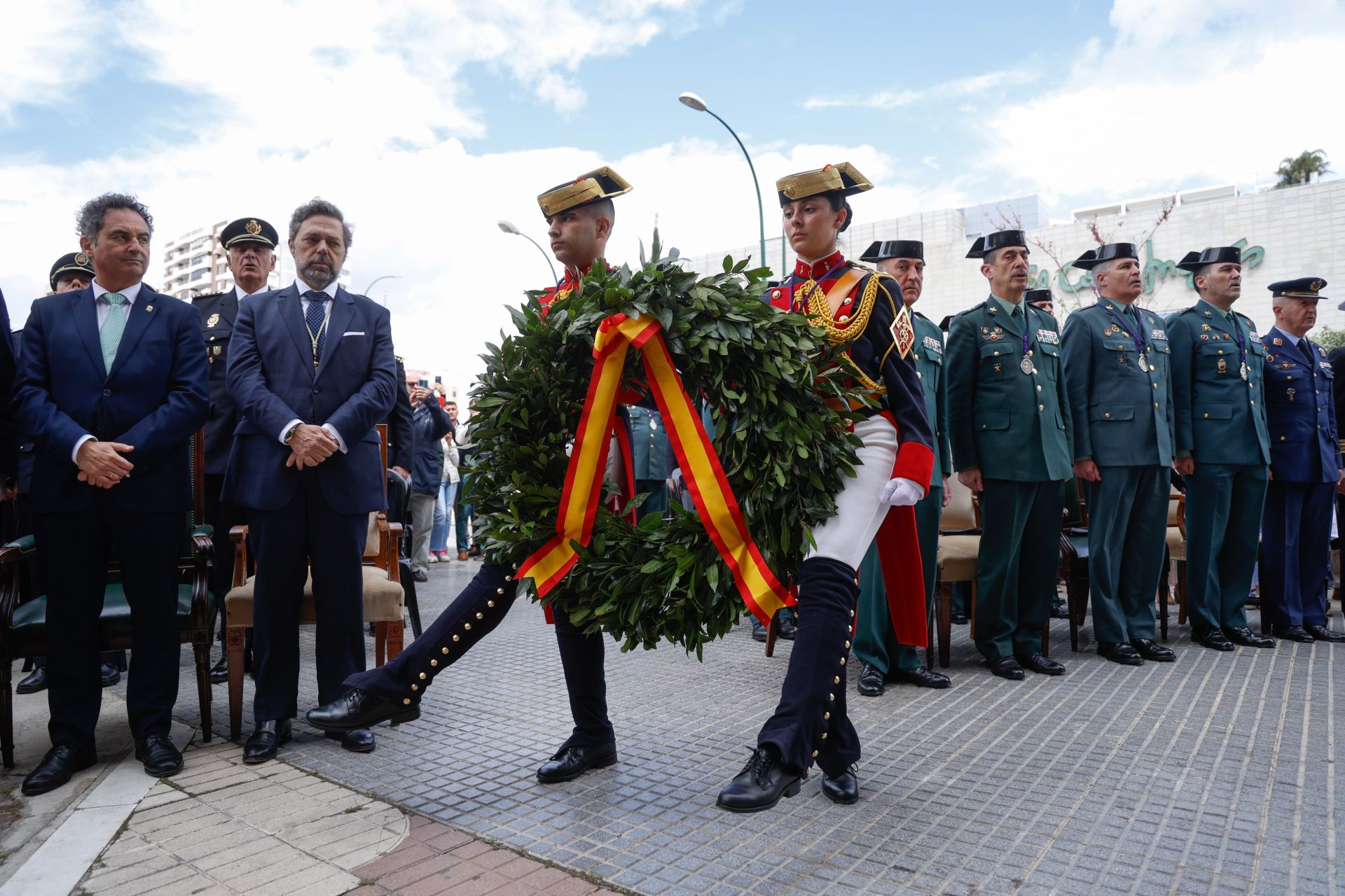 Misa de campaña de la Guardia Civil ante el Santísimo Cristo de la Expiración.