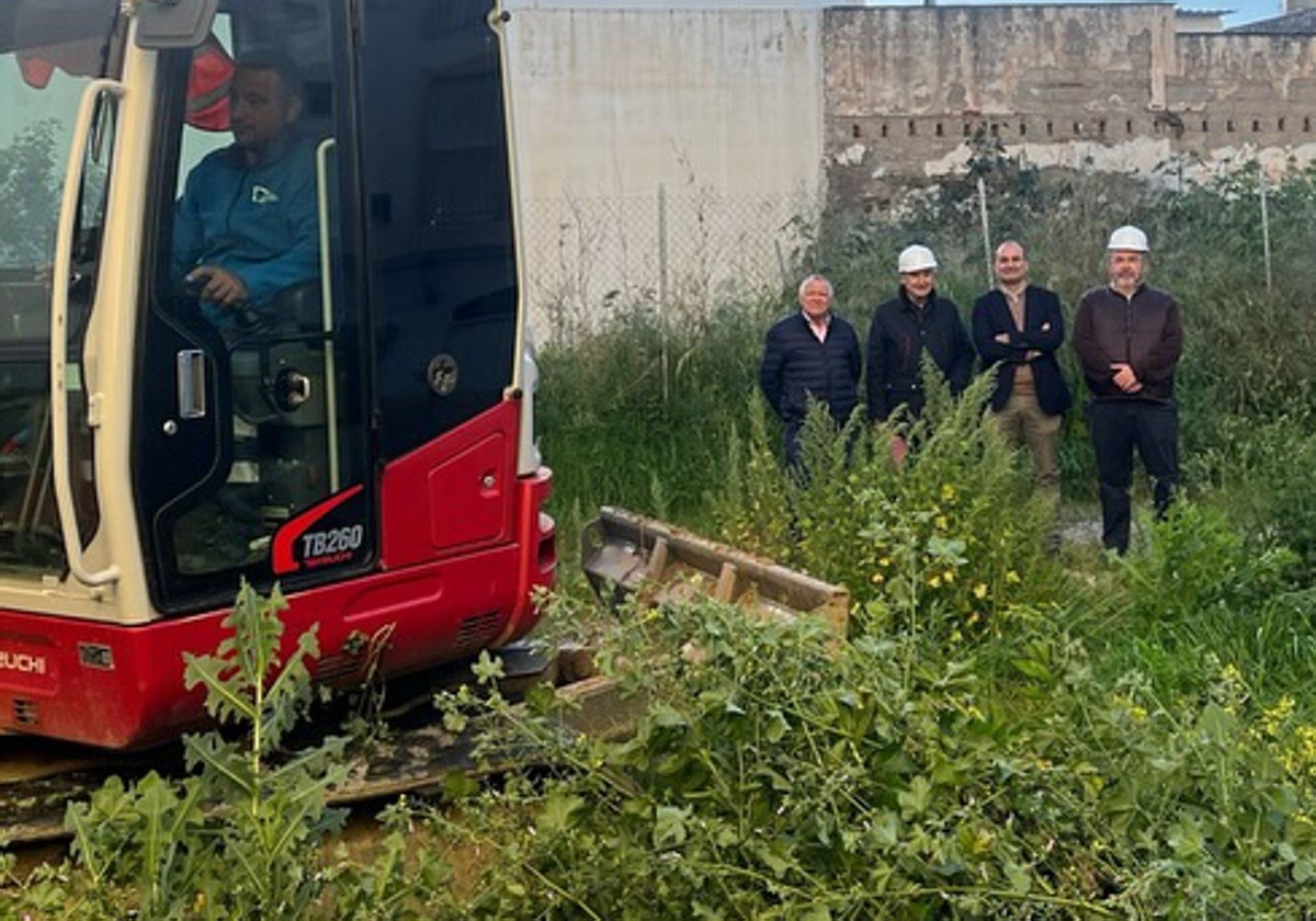 Arrancan las obras de la casa hermandad de la Cofradía del Huerto de Vélez-Málaga