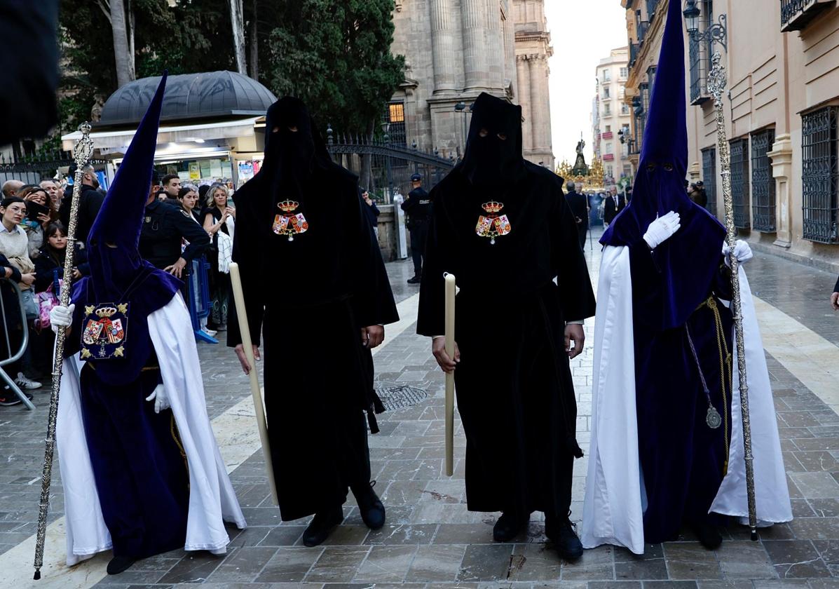 Jesús El Rico libera a dos reos