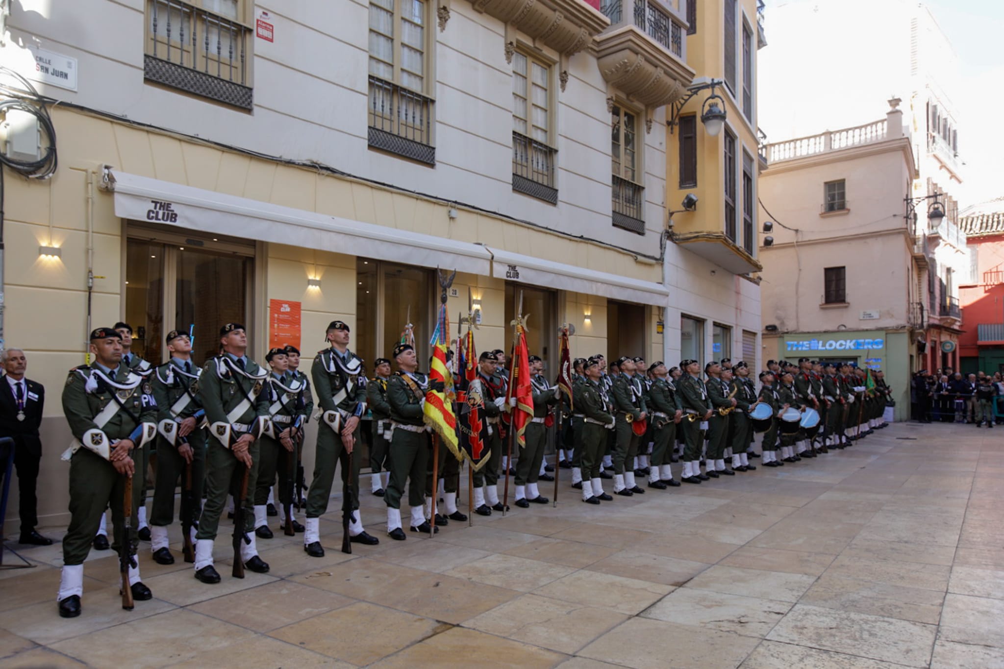Desfile de la Brigada Paracaidista la mañana del Miércoles Santo
