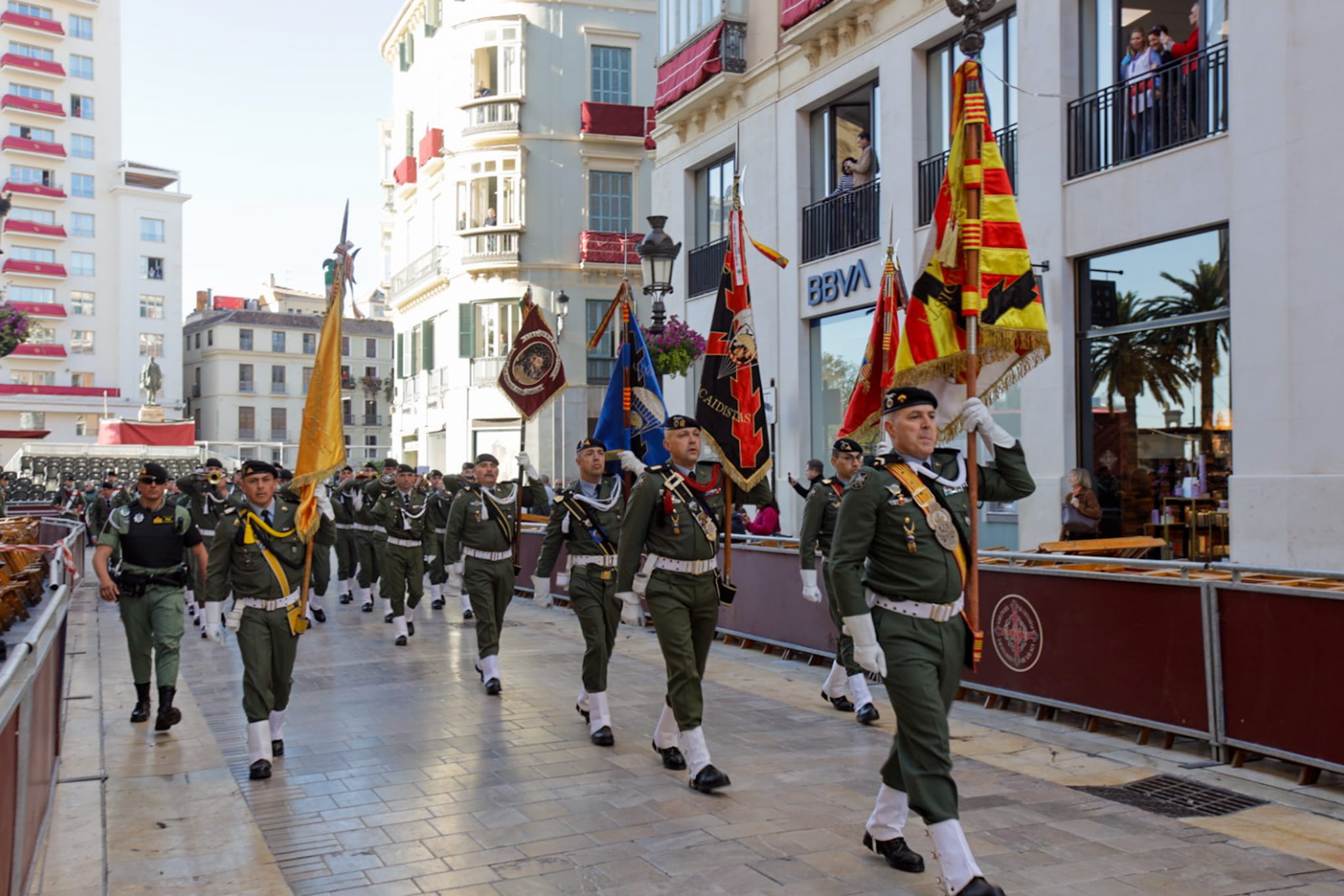 Desfile de la Brigada Paracaidista la mañana del Miércoles Santo
