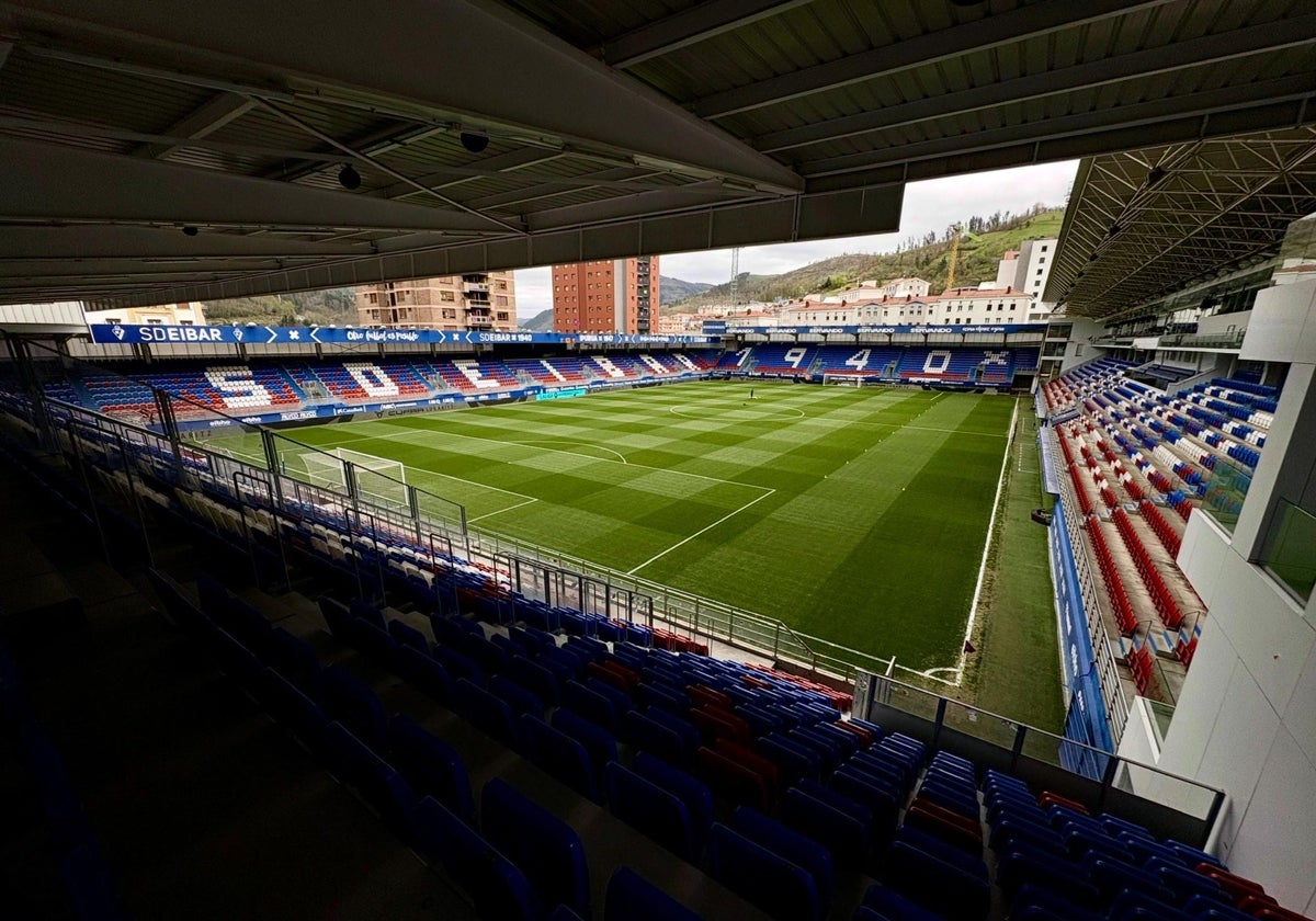 Horario y dónde ver el Eibar-Málaga del lunes