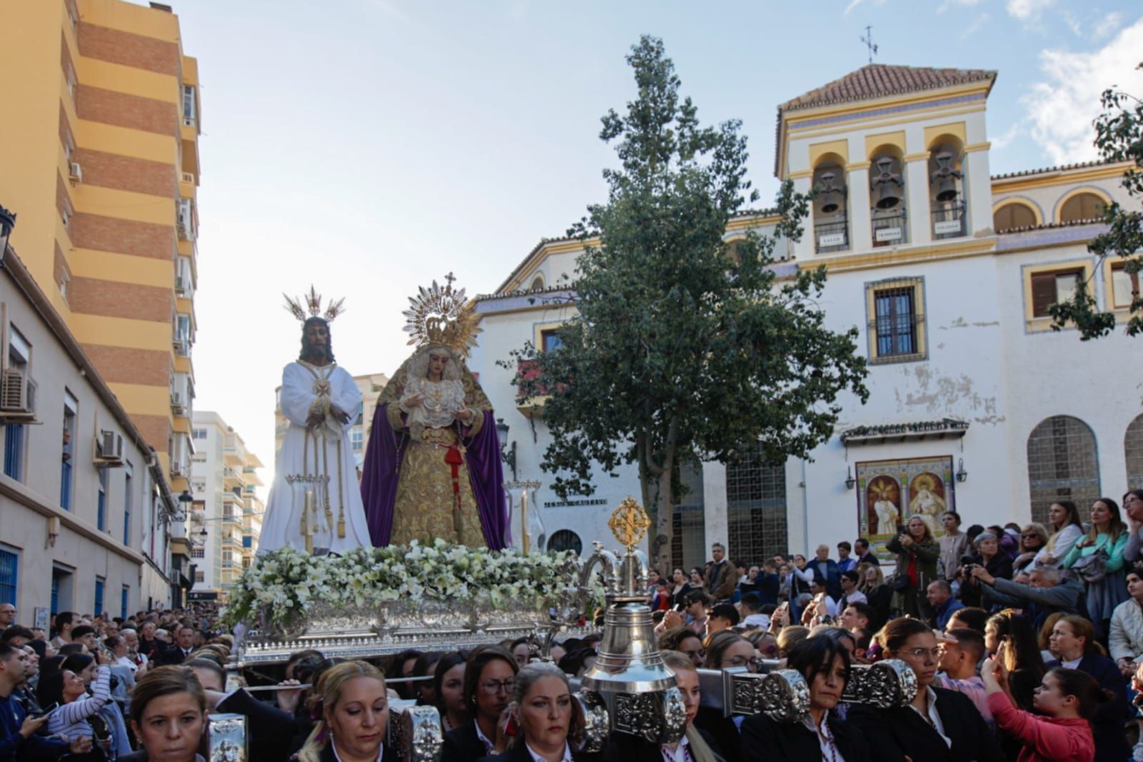 Traslado de vuelta de la cofradía de Nuestro Señor Cautivo y la virgen de La Trinidad