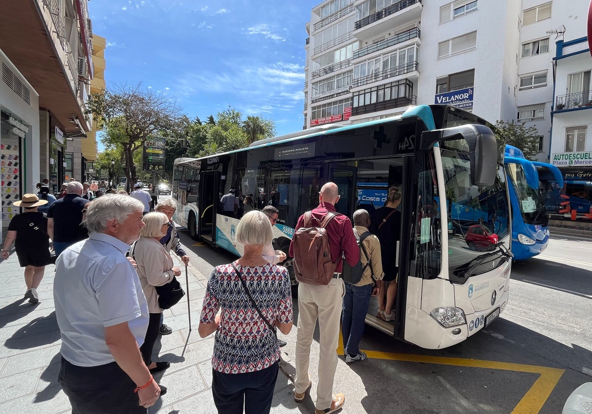 Marbella registra casi siete millones de desplazamientos en autobús en un año