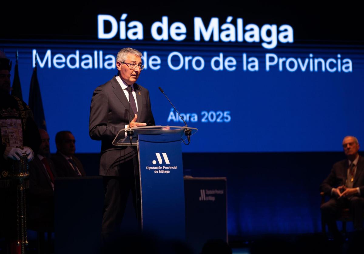 Francis Salado, durante su intervención en la recta final del acto, celebrado en Álora.