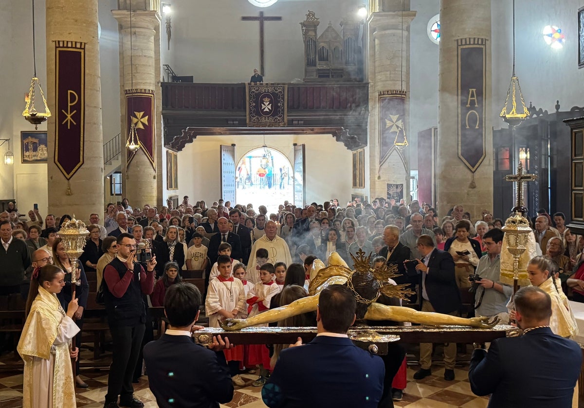 El patrón de Antequera ya está en el altar mayor para recibir las dos novenas de los gremios