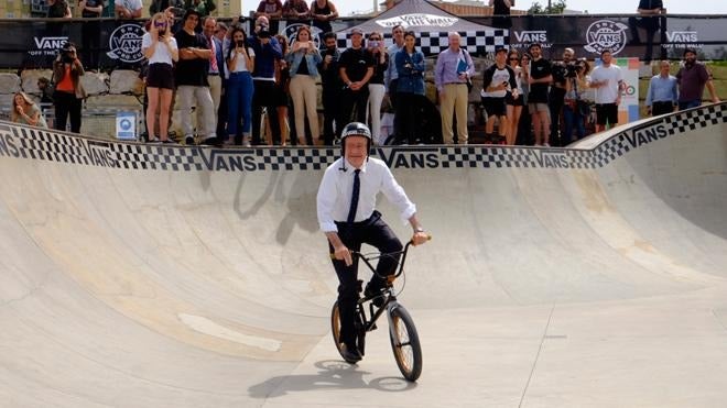 La caída en la bici BMX en un skate park fue bastante sonada, se hicieron memes y se convirtió en viral.