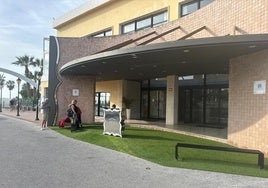 Una joven da a luz en la recepción de un hotel de Torremolinos durante el apagón