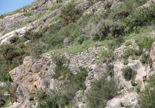 Vestigios de la fortificación del Peñón de Frigiliana
