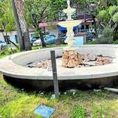 Una de las fuentes con signos de erosión y dejadez.