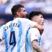 Galilea y Antoñito celebran el único gol del partido, obra de este.