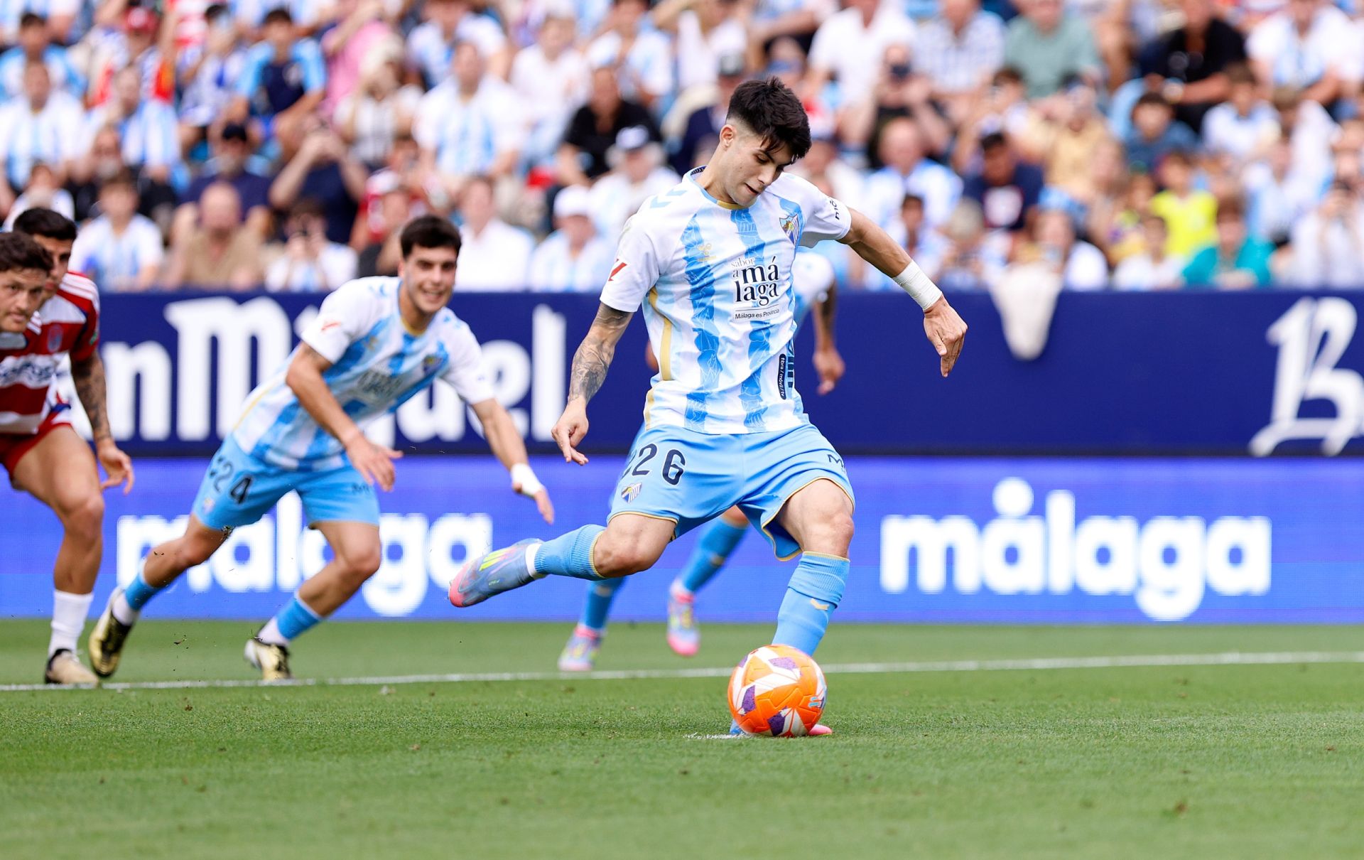 El Málaga-Granada en La Rosaleda, en imágenes