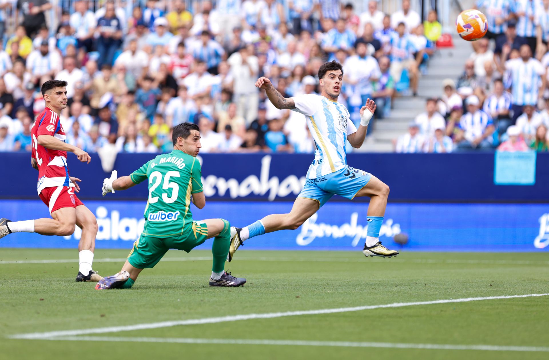 El Málaga-Granada en La Rosaleda, en imágenes