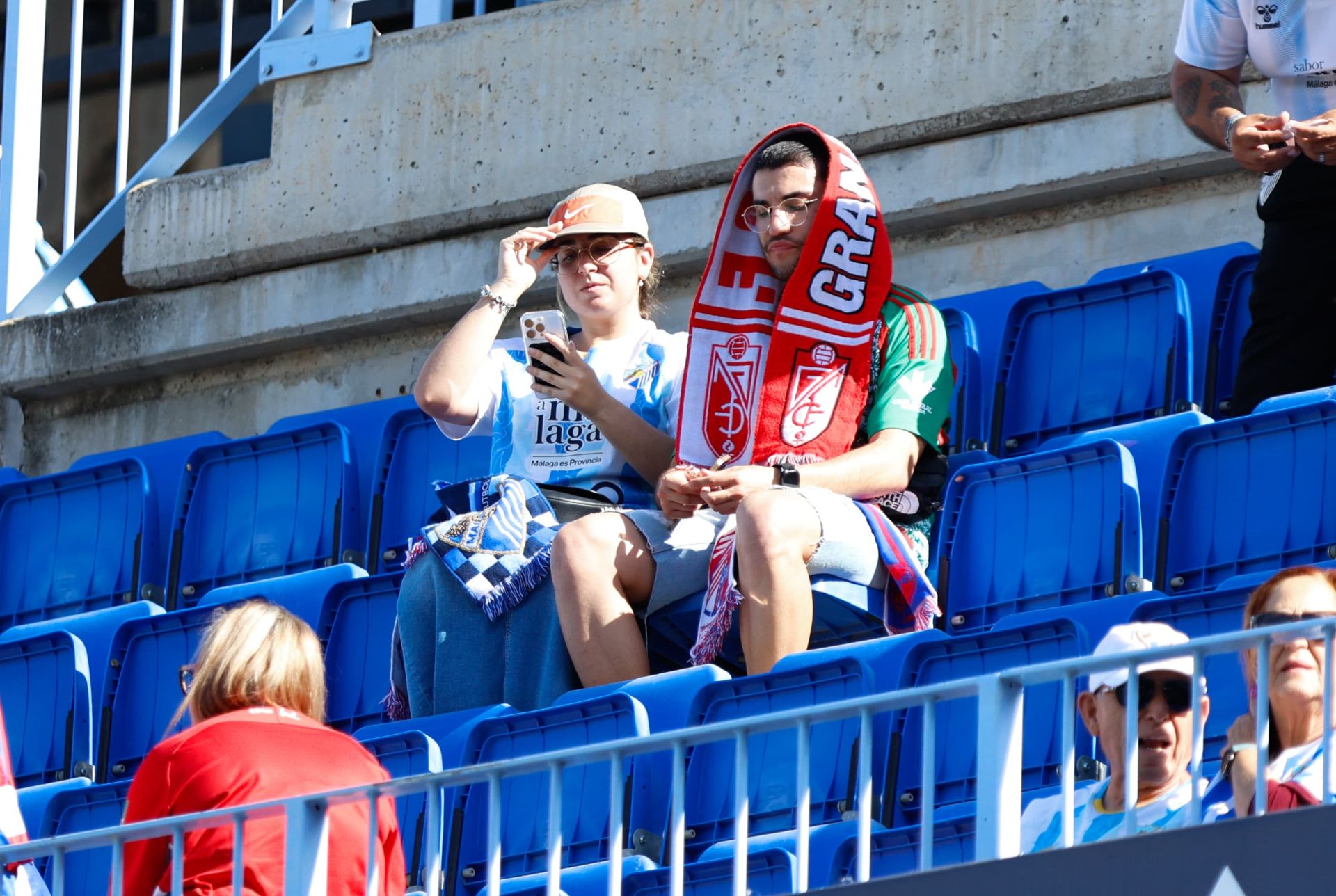 El Málaga-Granada en La Rosaleda, en imágenes