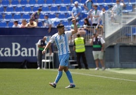 Chupete celebra su gol de penalti con el Malagueño.