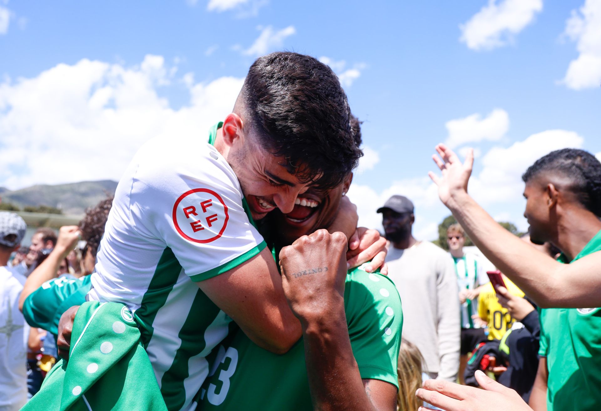 El Torremolinos hace historia con su ascenso a Primera RFEF: la victoria en fotos