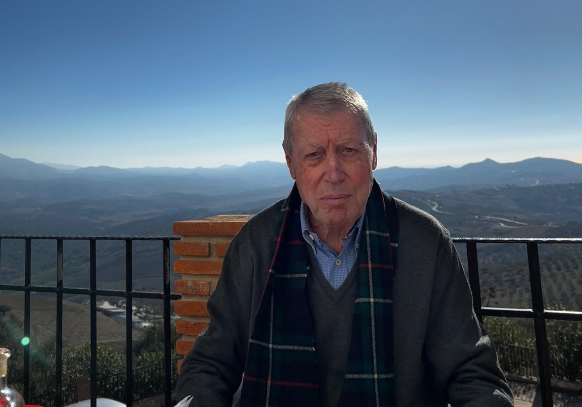 Muere Andrés Olivares, fundador de la Joyería Olivares