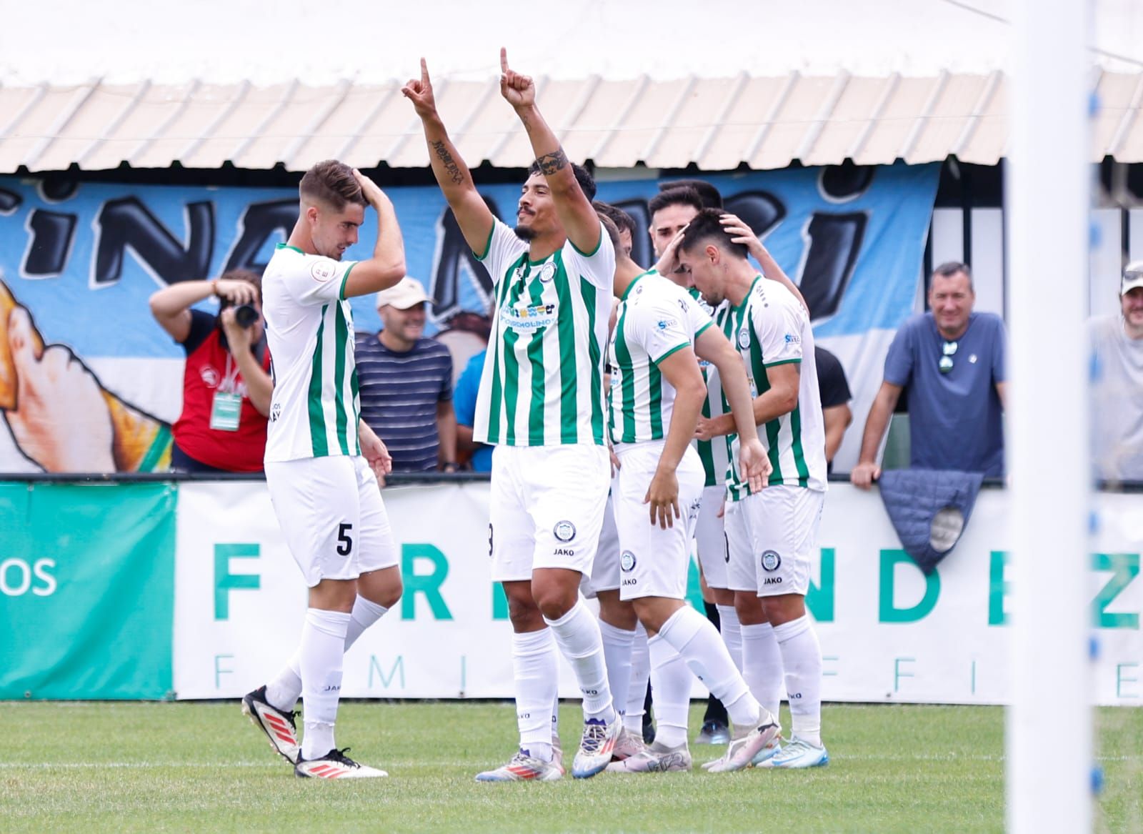 El Torremolinos hace historia con su ascenso a Primera RFEF: la victoria en fotos