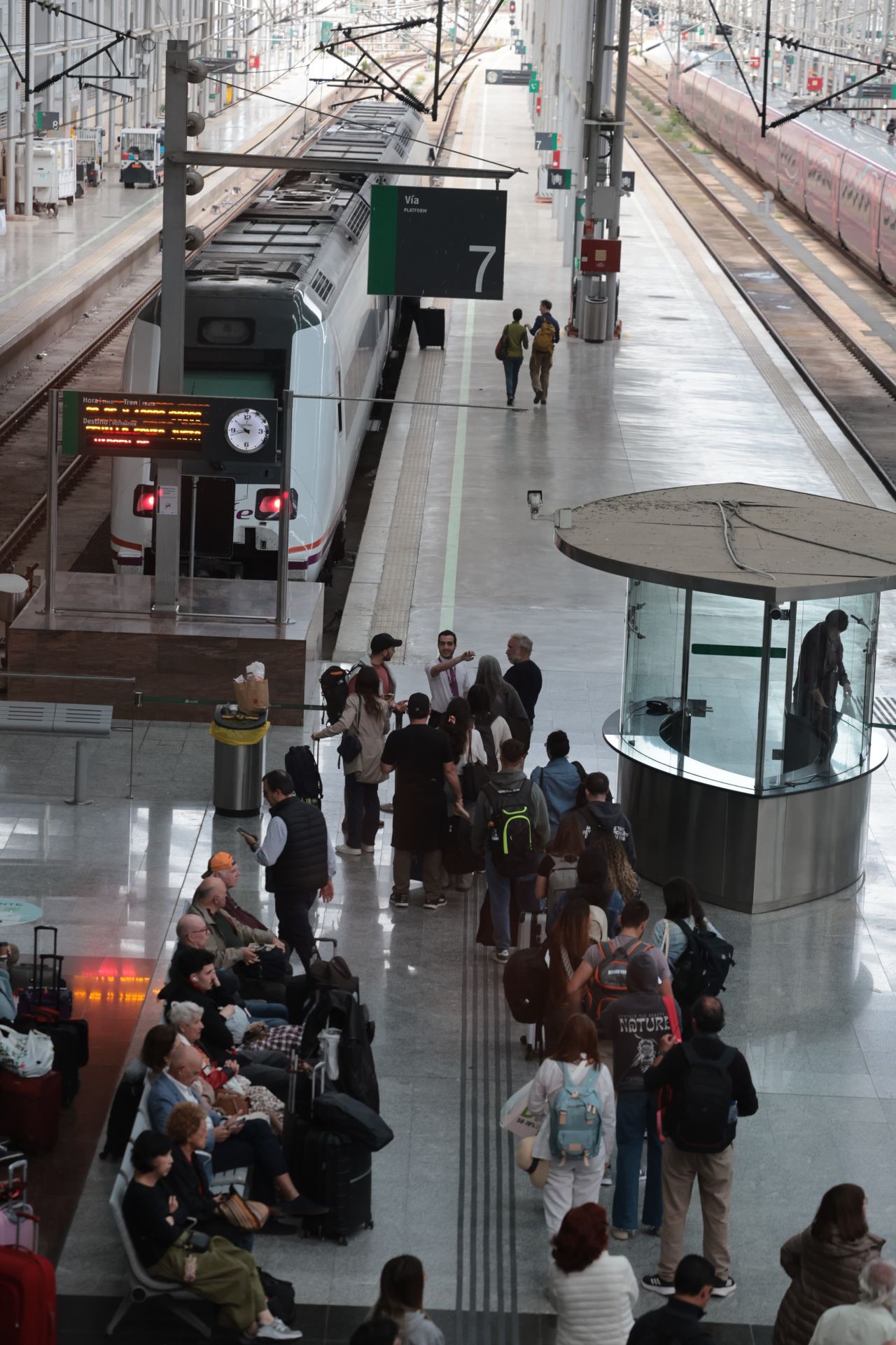 Trenes afectados en Málaga por el robo de cable en la línea de alta velocidad