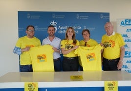 Momento de la presentación de la X Marcha Solidaria en el Ayuntamiento de Estepona.