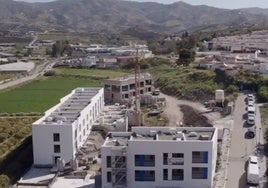 Imagen aérea del avance de los trabajos de rehabilitación de los inmuebles en Vélez-Málaga.