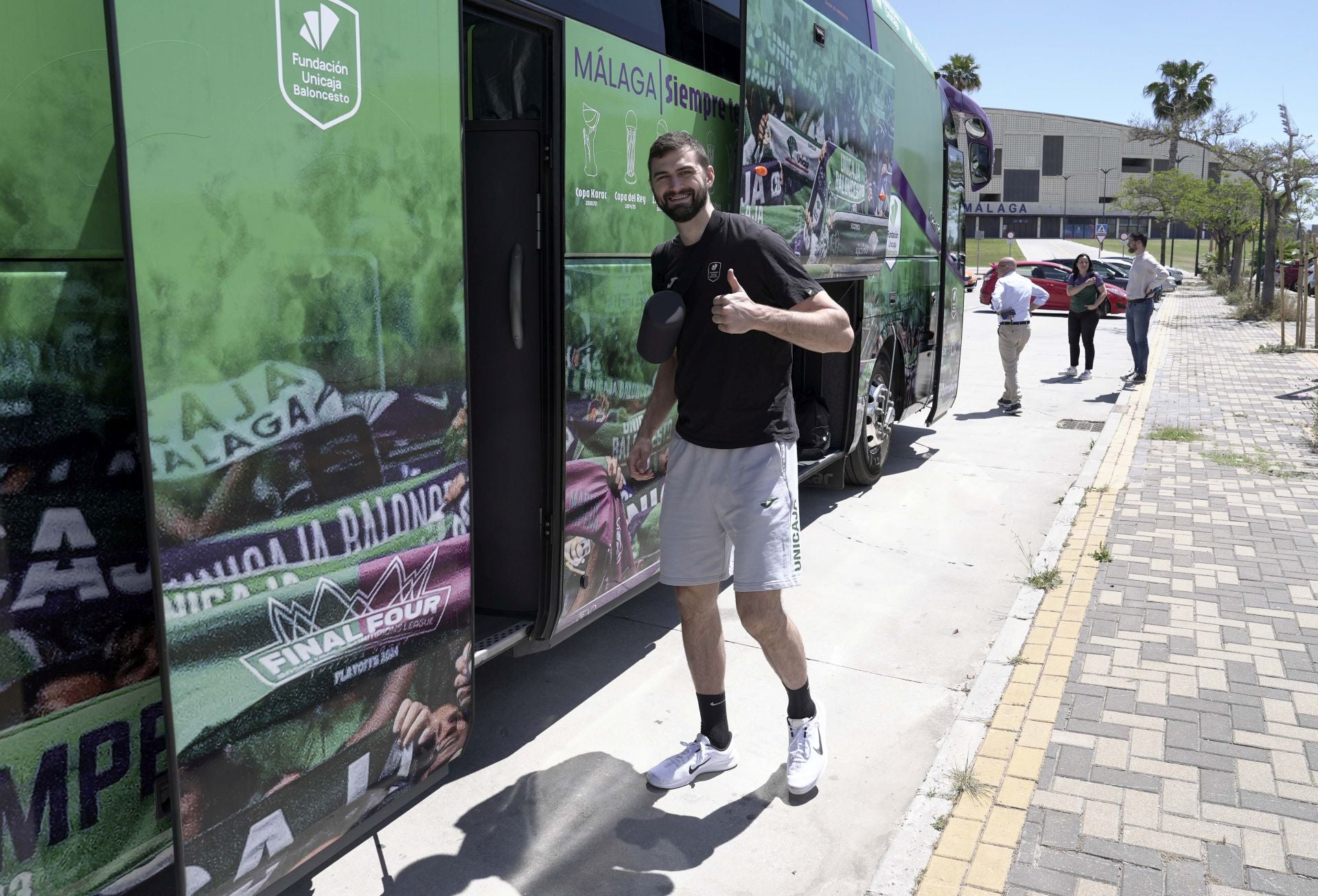 El Unicaja, rumbo a Atenas para revalidar el título de la Champions