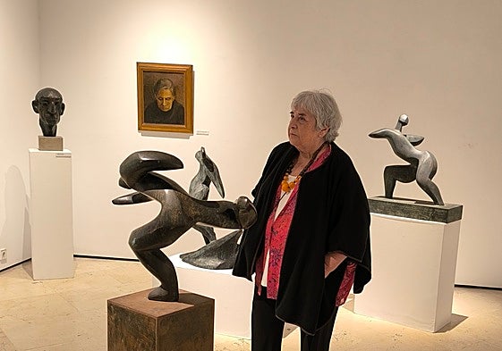 Elena Laverón, en la exposición de la Sociedad Económica de Amigos del País.