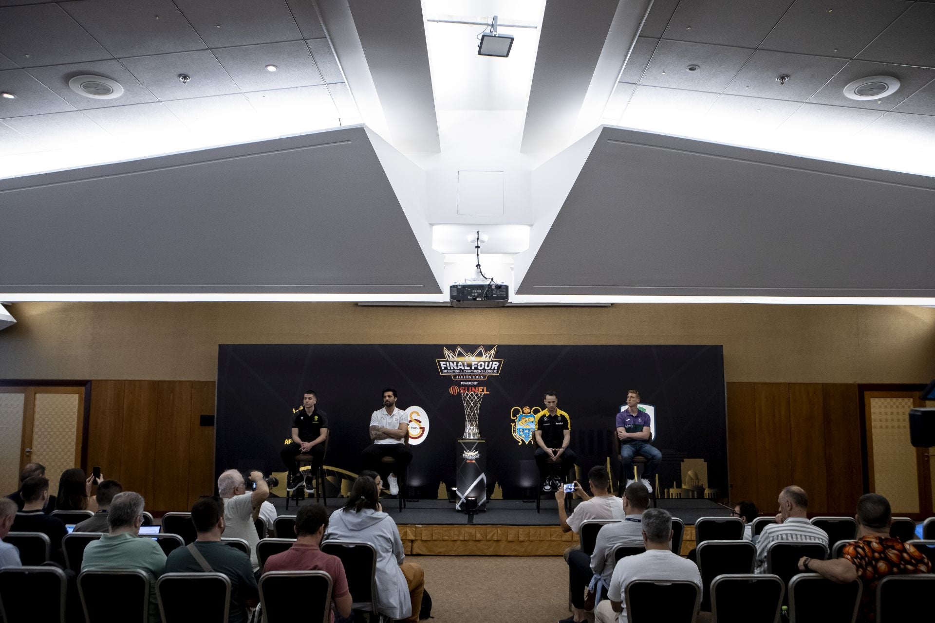 La presentación en Atenas de la Final Four de la BCL, en fotos