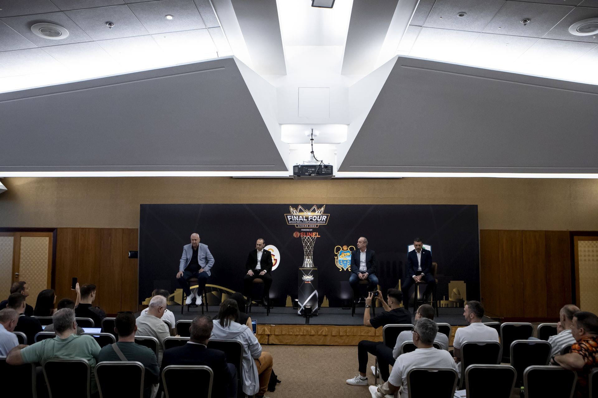 La presentación en Atenas de la Final Four de la BCL, en fotos