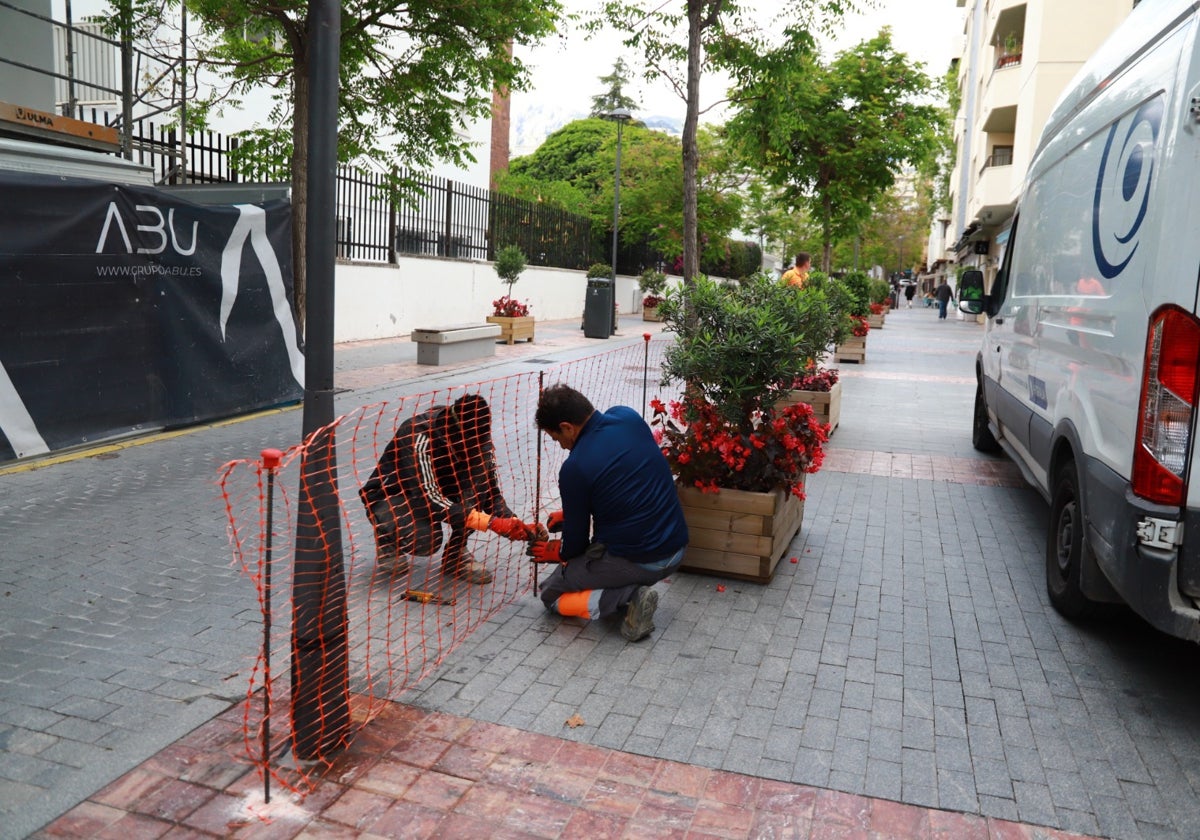Marbella inicia un plan de asfaltado de emergencia para mejorar la seguridad vial antes del verano