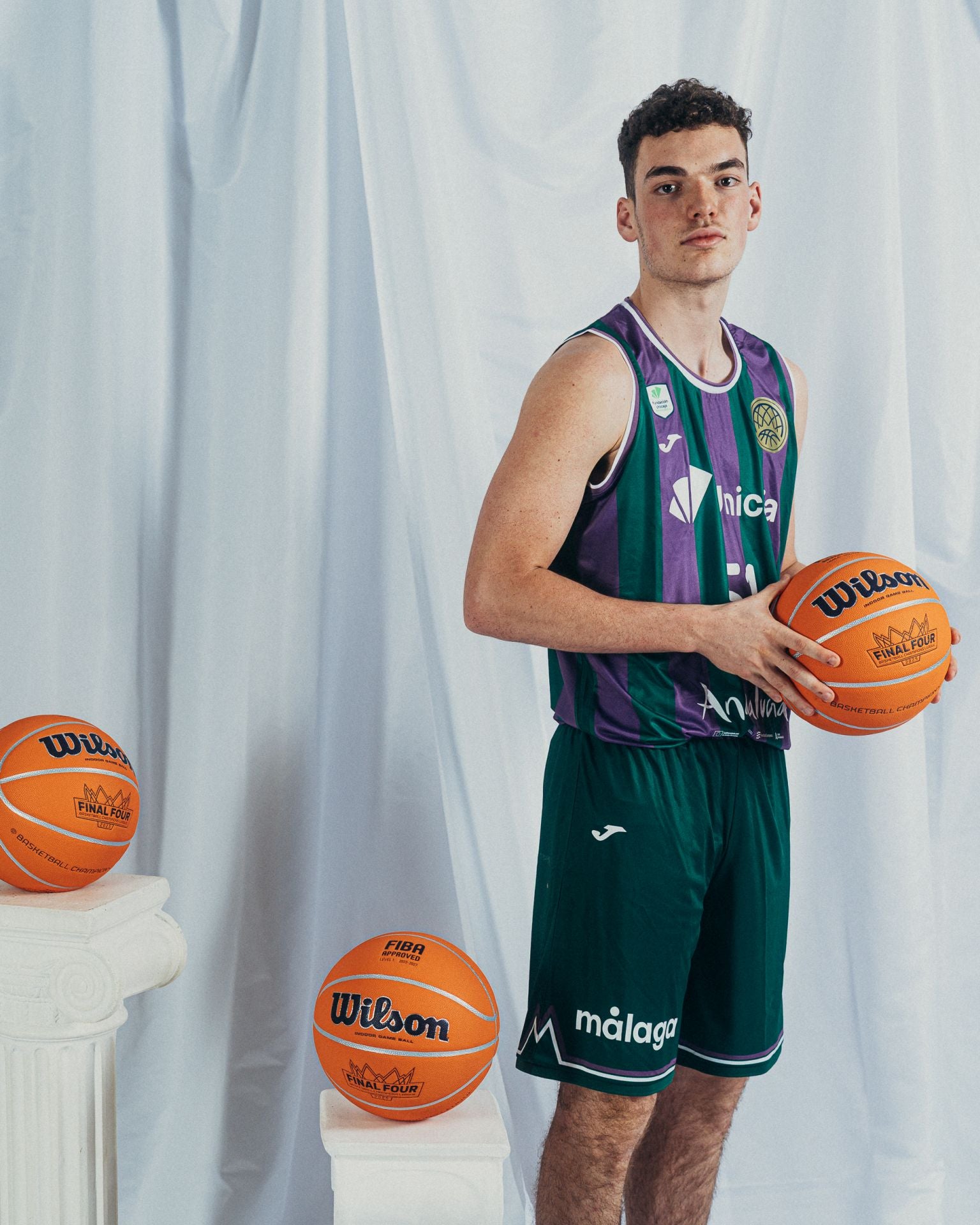 La sesión oficial de fotos del Unicaja para la Final Four de Atenas
