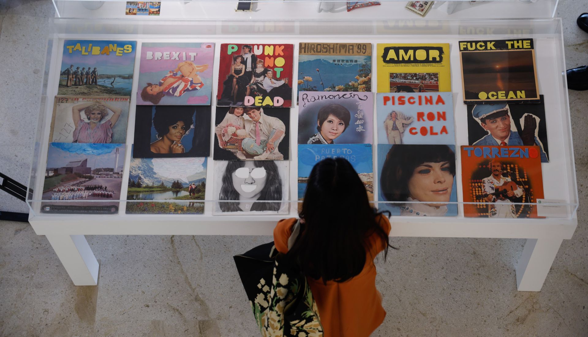 Exposición &#039;Omnímoda. La fotografía como display&#039; en el MUCAC La Coracha