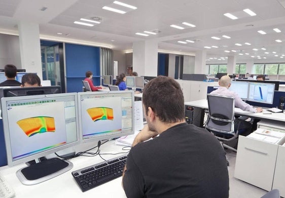 La reducción de la jornada laboral a 37,5 horas semanales beneficiará a más de dos millones de trabajadores andaluces