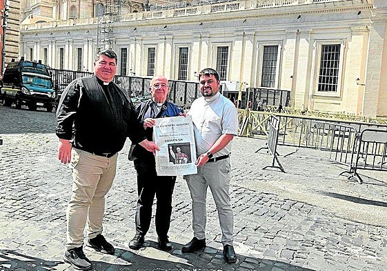 José Amalio González Ruiz, Carlos Acosta y Daniel Martín, en Roma.