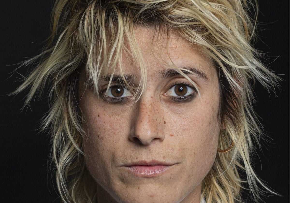 Almudena Puyo, actriz trans no binarie: «Yo tampoco sabía hablar en neutro, todo se aprende»