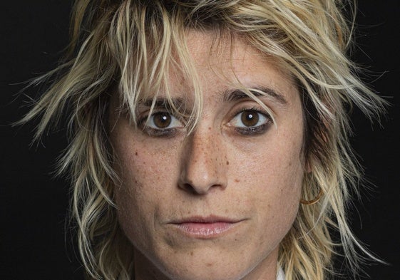 Almudena Puyo, actriz trans no binarie: «Yo tampoco sabía hablar en neutro, todo se aprende»