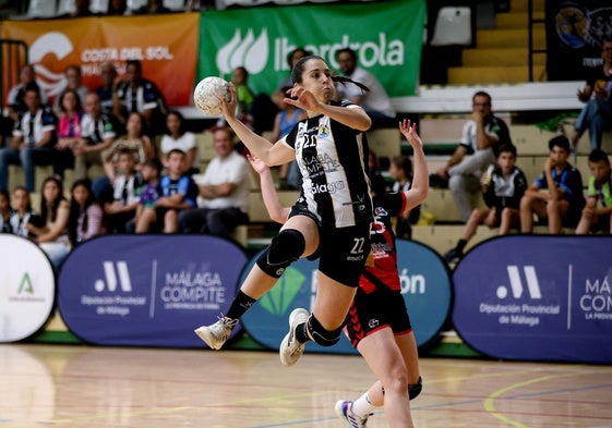Laura Sánchez seguirá creciendo de la mano del Costa del Sol