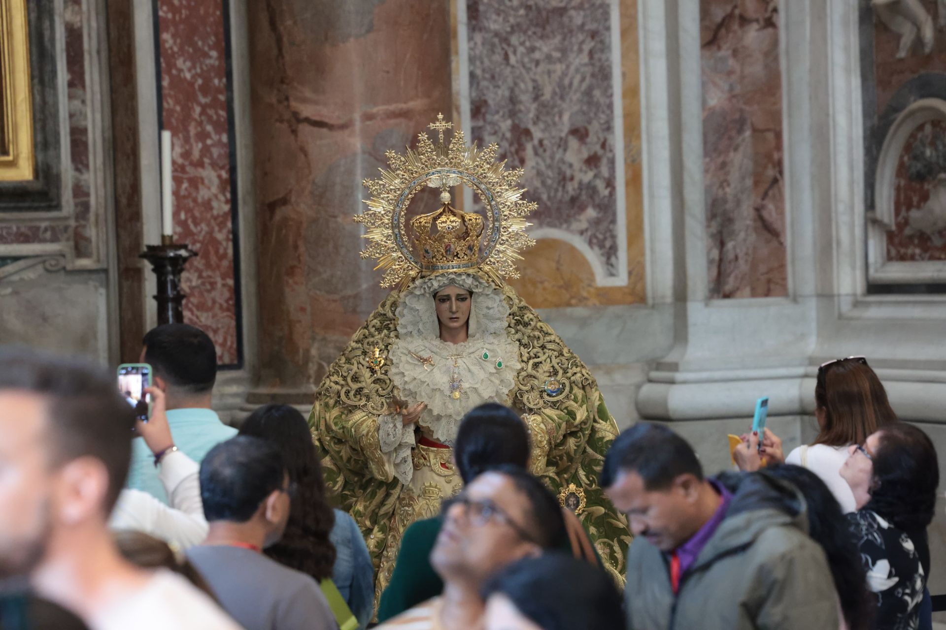 La Esperanza de Málaga, en San Pedro del Vaticano