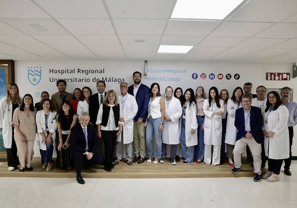 Equipo de profesionales del Hospital Materno y colaboradores de la primera edición de esta marcha solidaria.