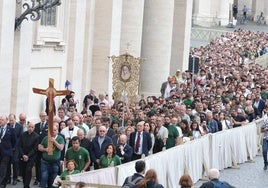 Una de las estampas que dejó la peregrinación esperancista en el Vaticano.