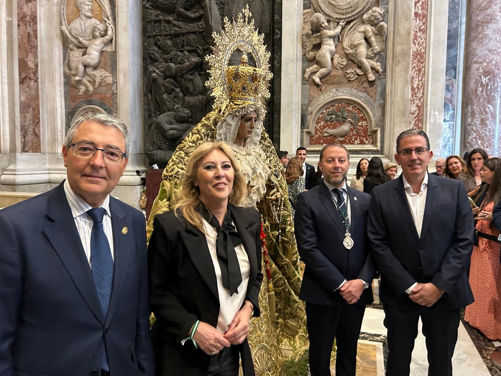 La Esperanza de Málaga, en San Pedro del Vaticano