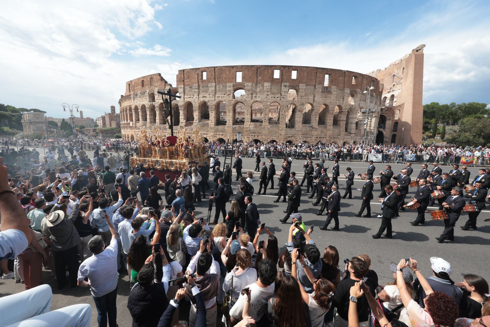 La Gran Procesión de la Esperanza en Roma, en imágenes