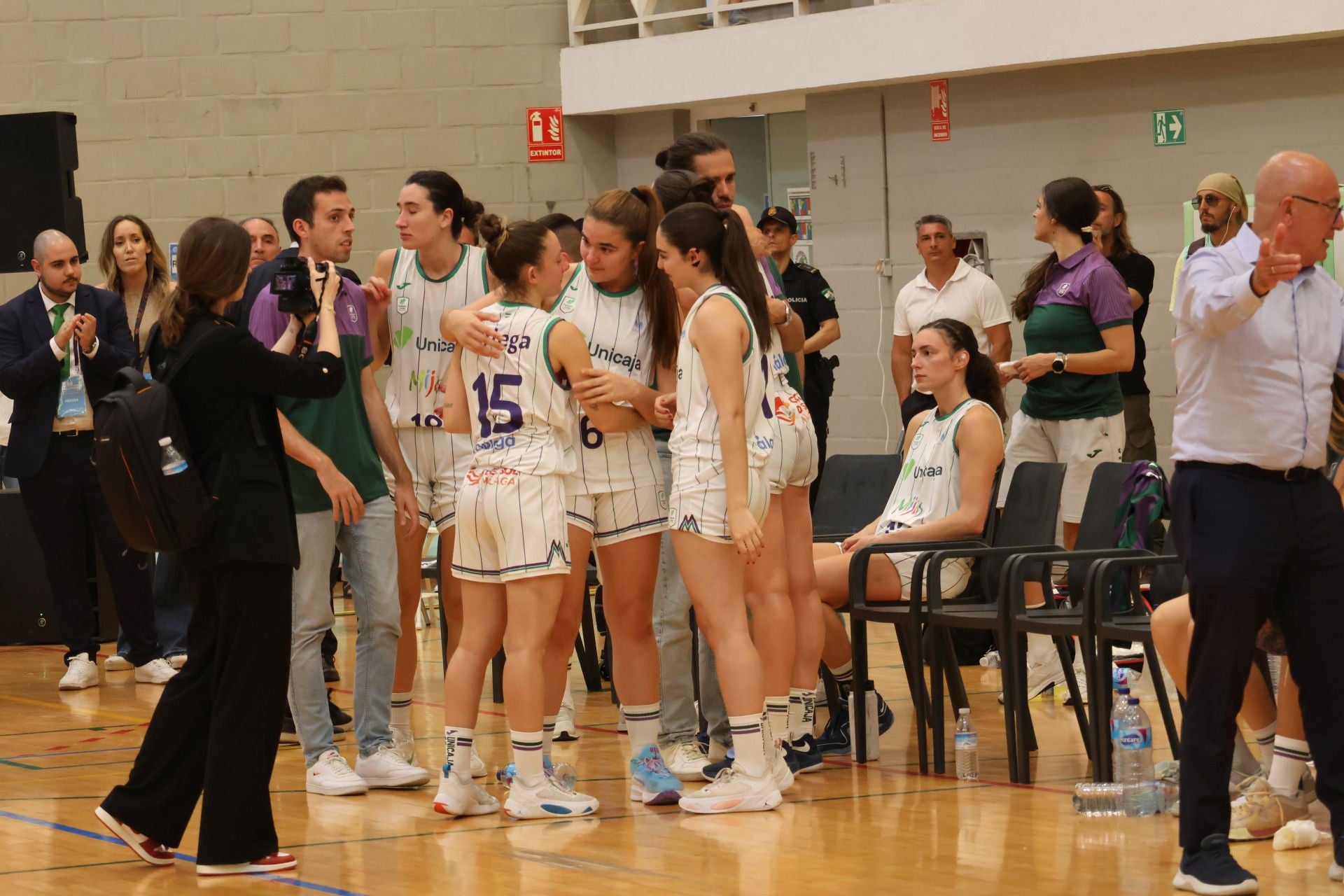 Las mejores imágenes de la victoria del CAB Estepona y su ascenso a la élite del baloncesto femenino español